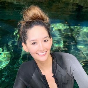 Meet your Posher, Raquel